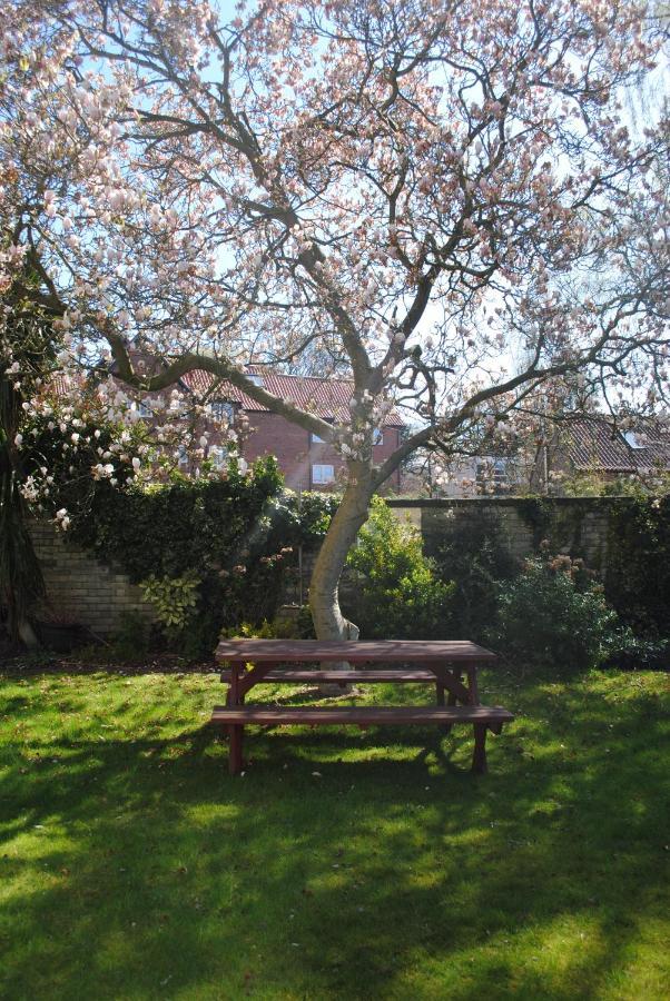 Melton Guest House York Buitenkant foto