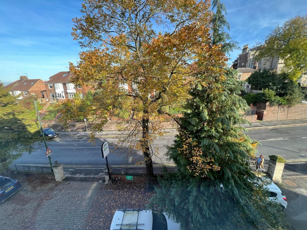 Melton Guest House York Buitenkant foto
